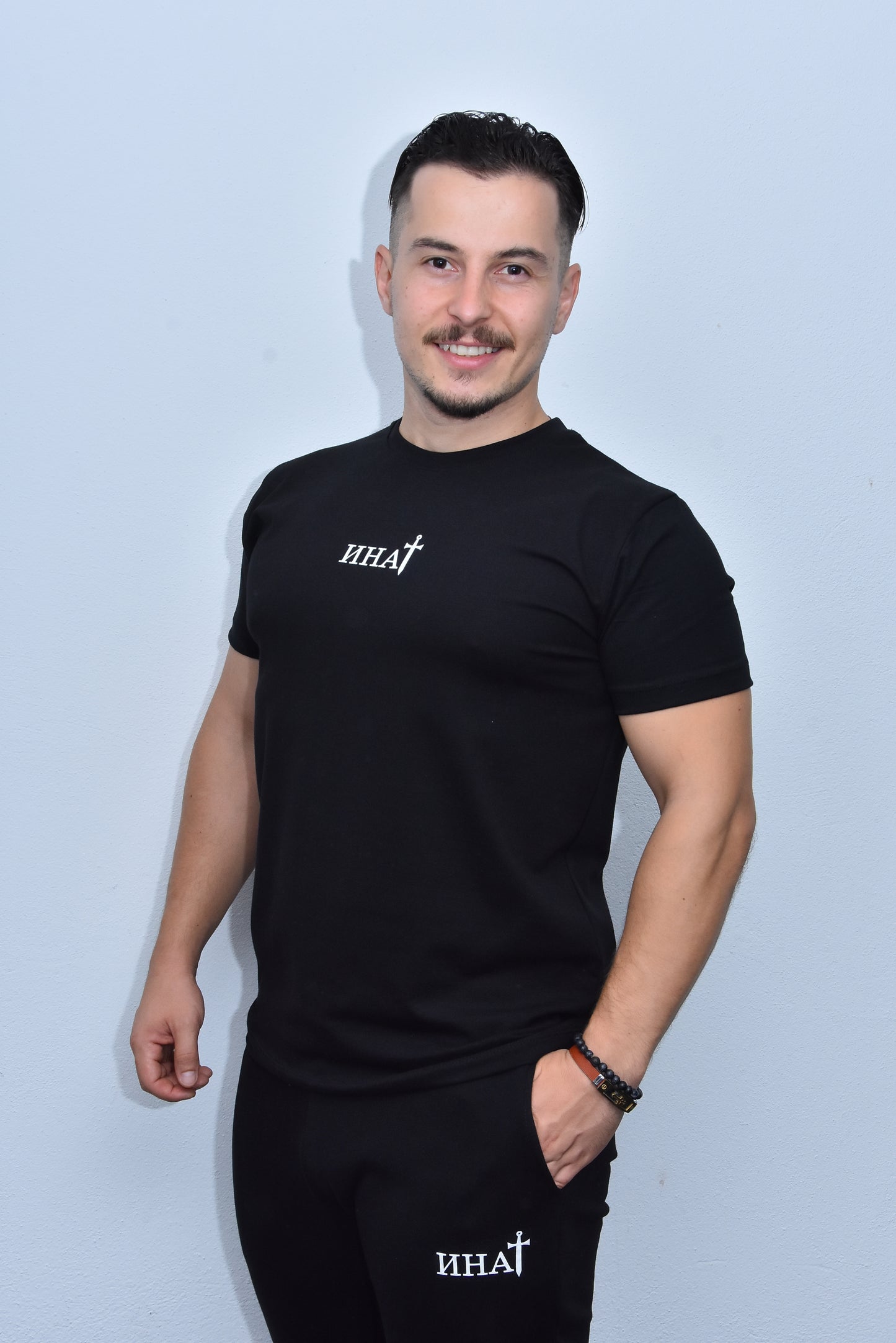 Инат Стандард - М2 - Црна