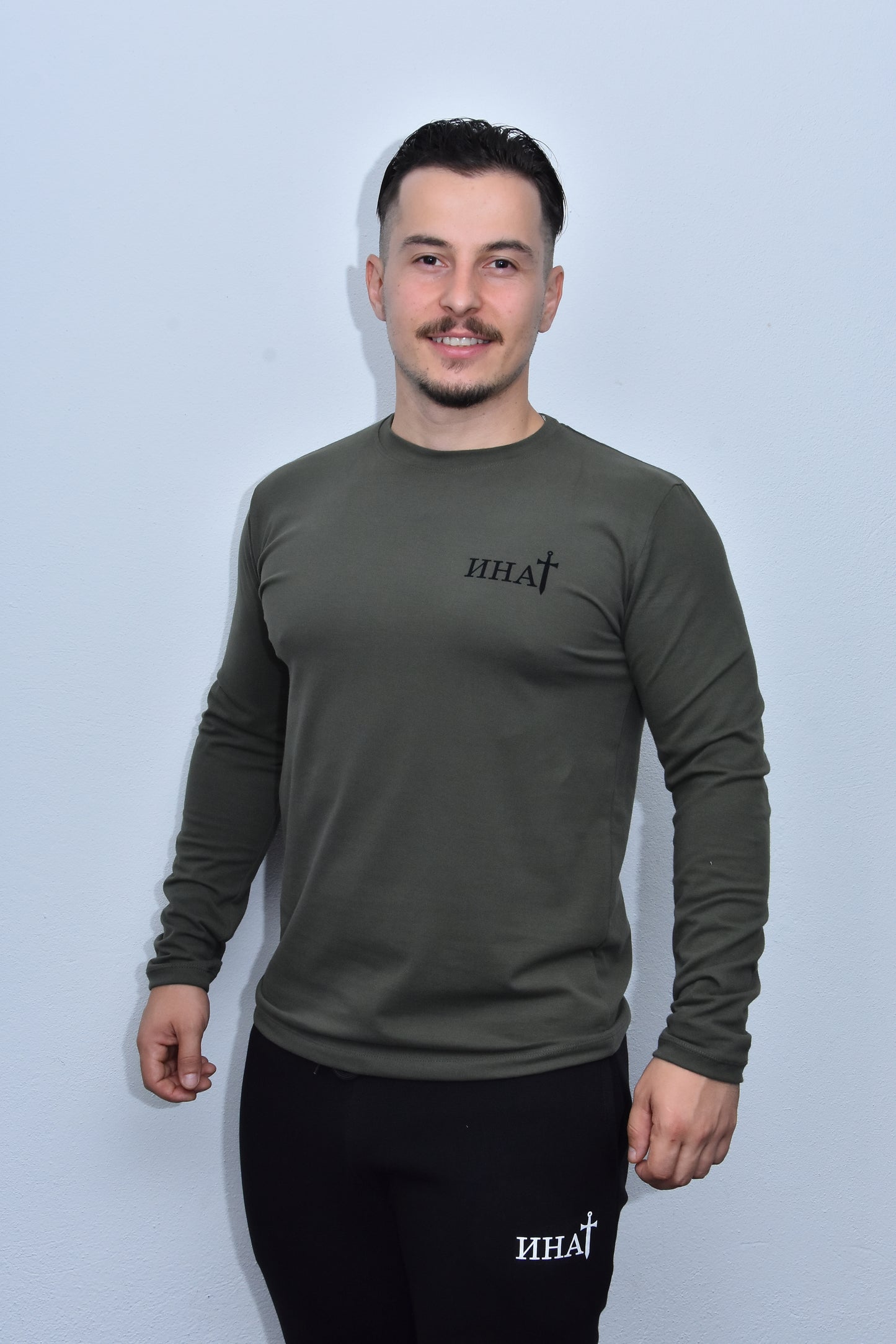 Инат Мајица Дугих Рукава - М3 - Маслинаста